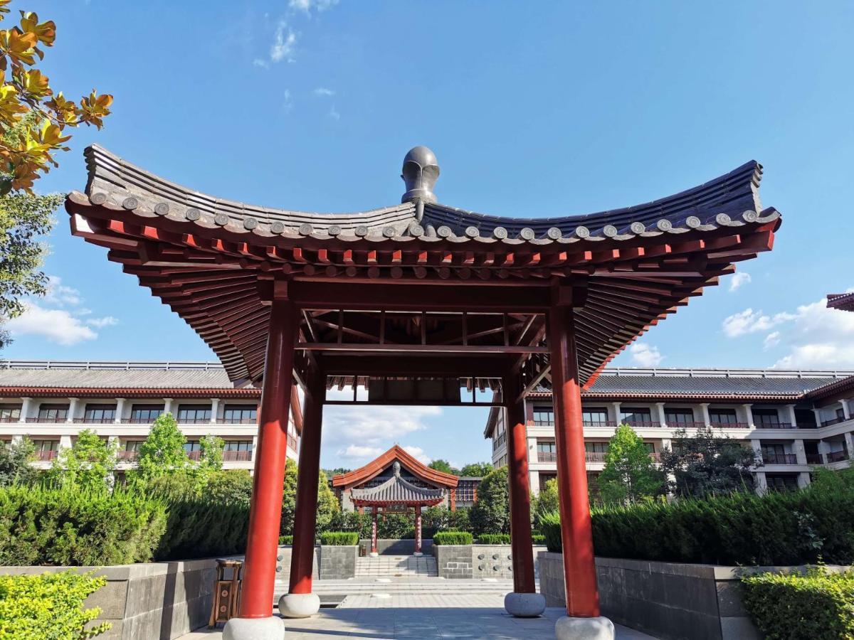 Angsana Xi'An Lintong Hotel Exterior photo